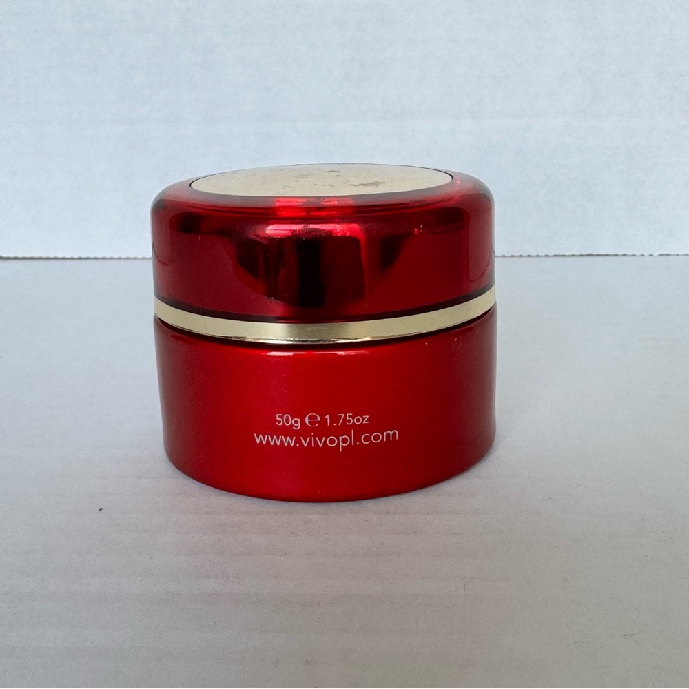 New Vivo Per Lei Red Diamond Lifting & Firming Cream 1.75oz Skin Care Youthful - Picture 2 of 4